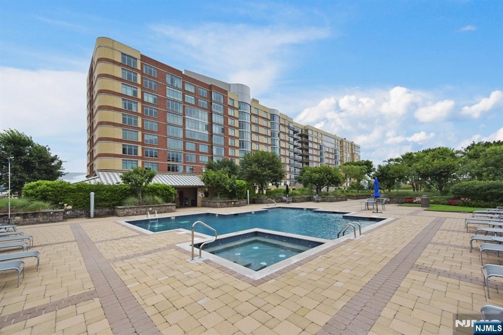 8100 River - Photo 37