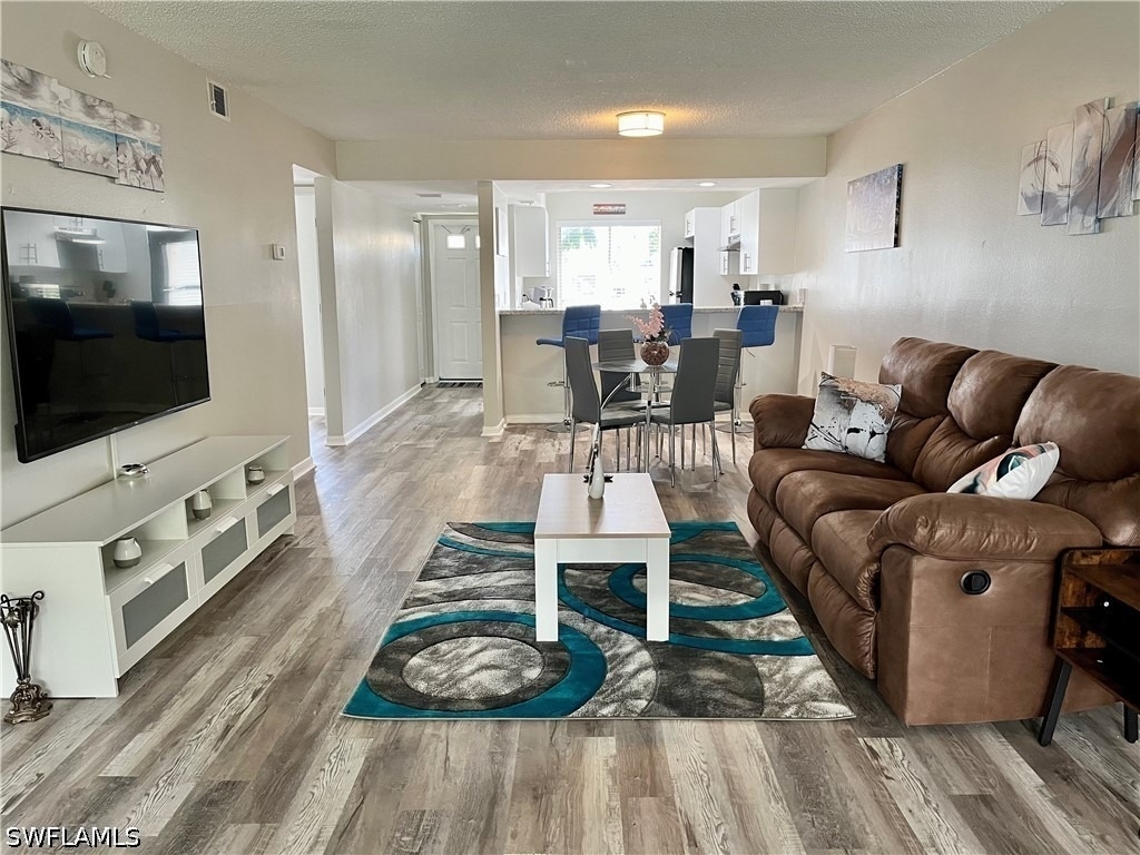 190 Palm Drive - Photo 1