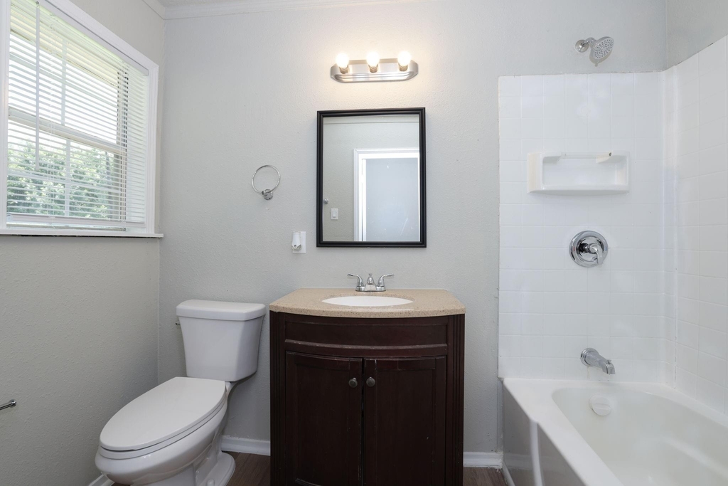9026 Lake Forest Boulevard - Photo 27