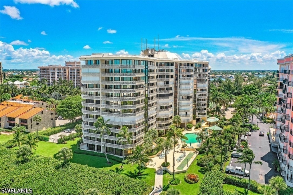 520 S Collier Boulevard - Photo 2
