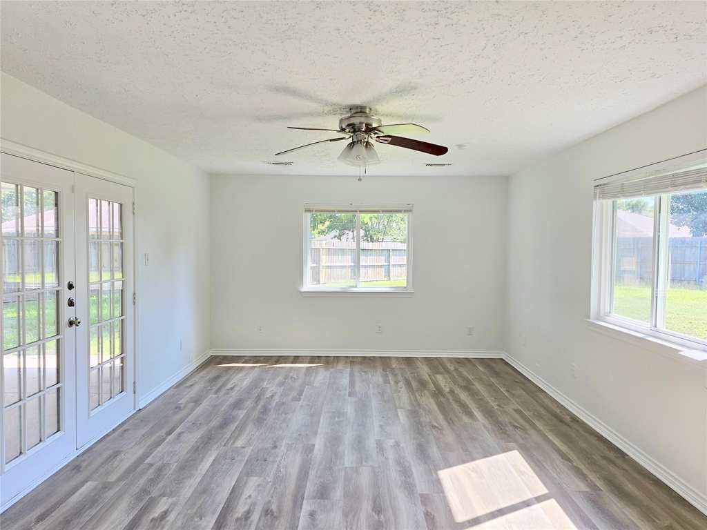10615 Heatherford Drive - Photo 10