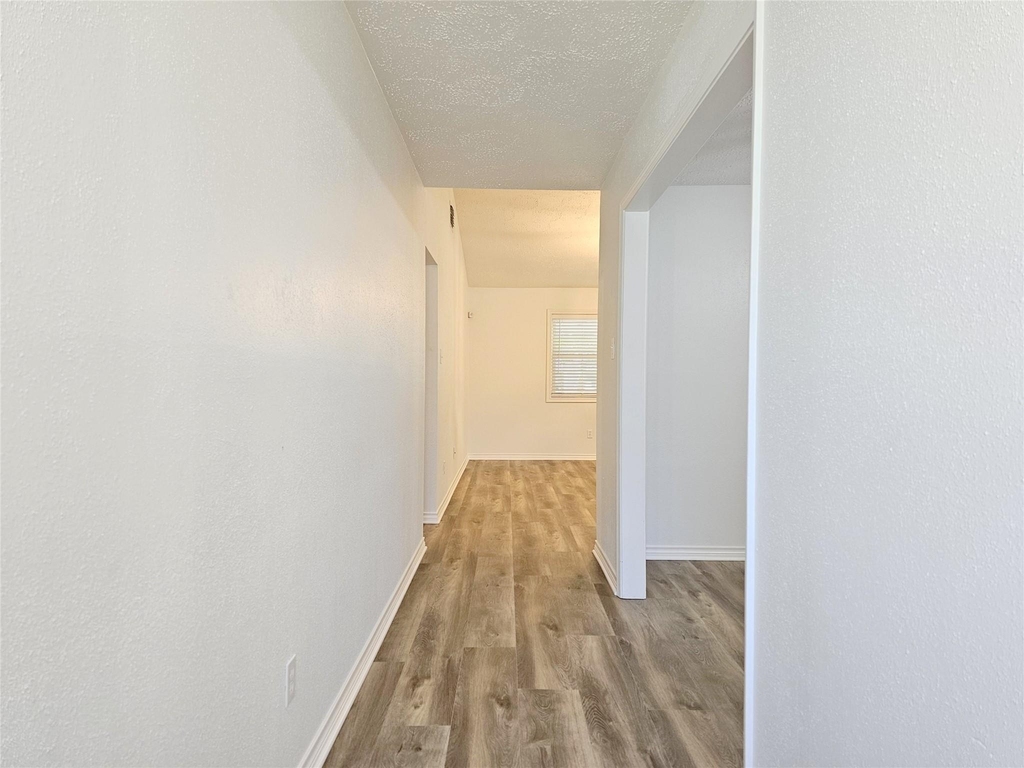 10615 Heatherford Drive - Photo 2