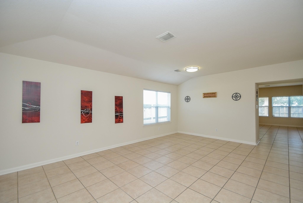 15318 Marlowe Grove Drive - Photo 3