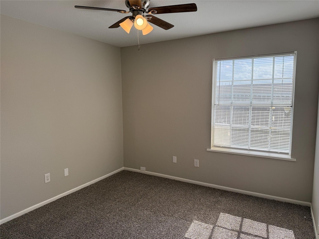 13902 Buckingham Drive - Photo 6