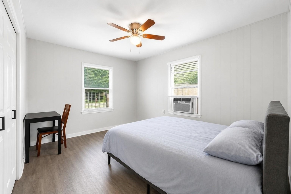 218 Hoffman Street - Photo 11