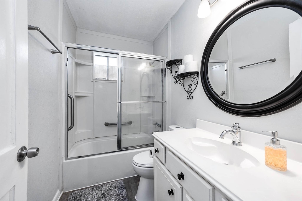 218 Hoffman Street - Photo 9