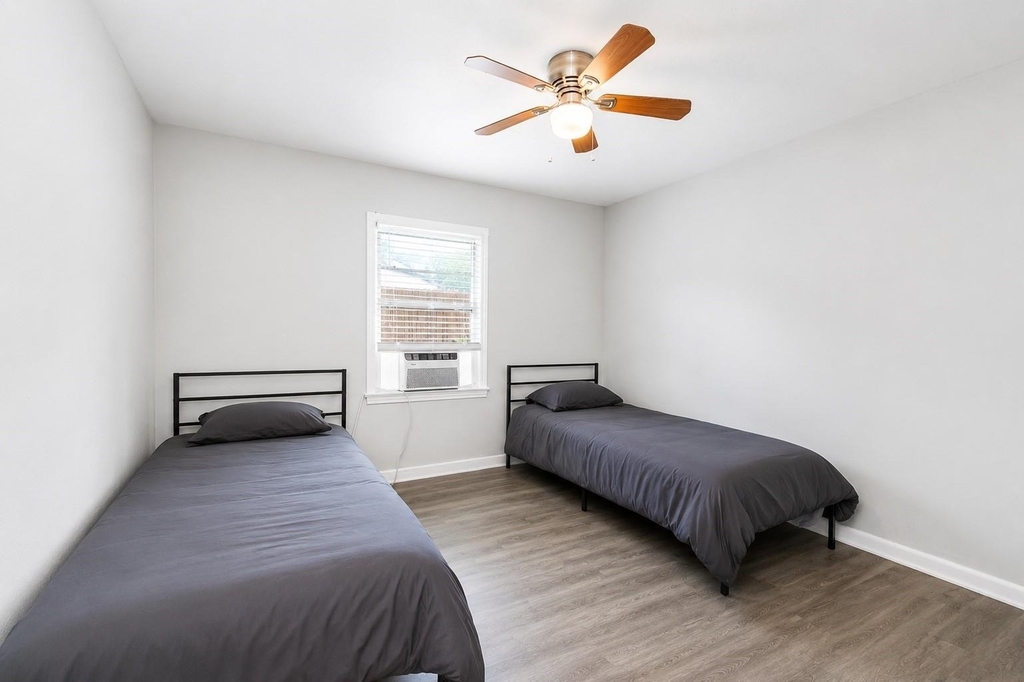 218 Hoffman Street - Photo 12