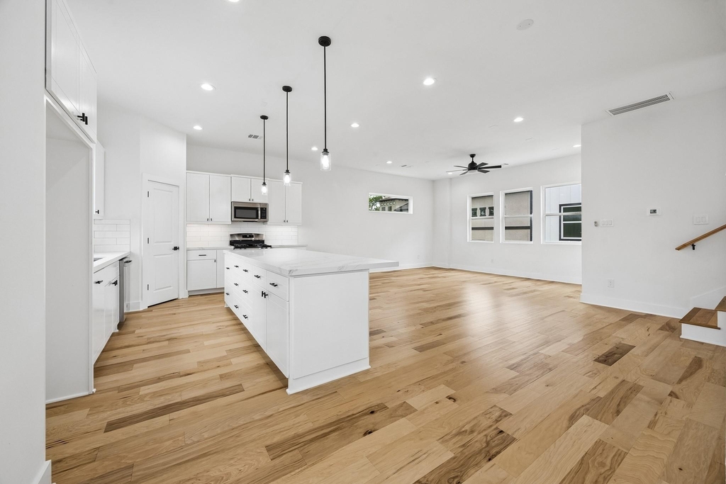 424 Sikes Street - Photo 1