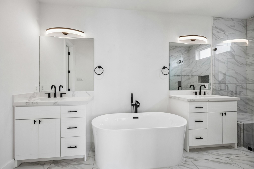 424 Sikes Street - Photo 6