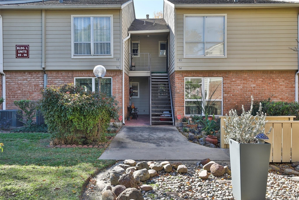 5005 Georgi Lane - Photo 1