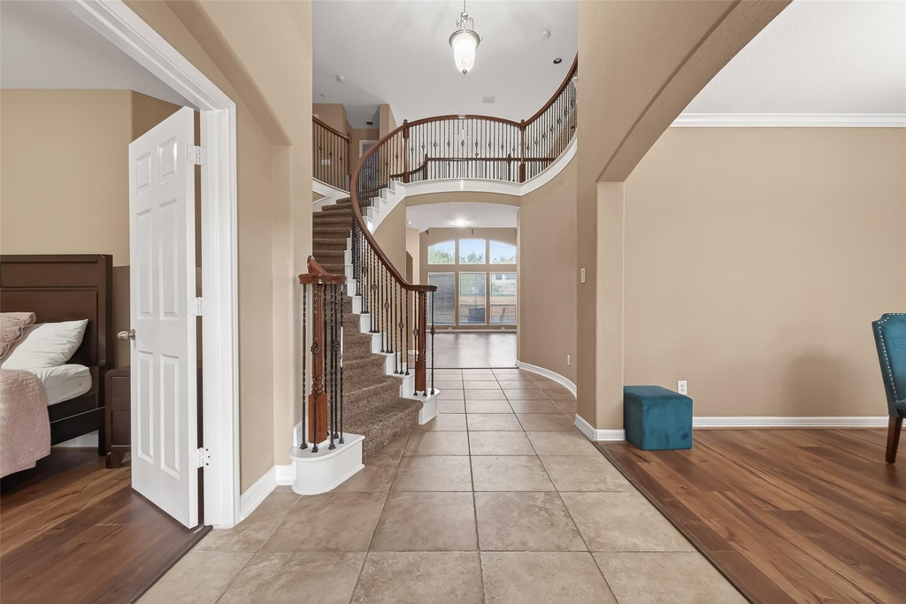 21103 Falcon Creek Court - Photo 2