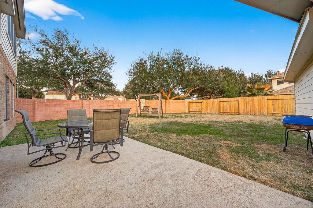 21103 Falcon Creek Court - Photo 44
