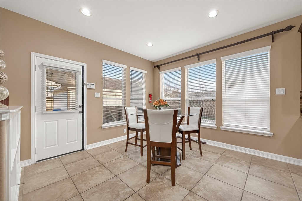 21103 Falcon Creek Court - Photo 16