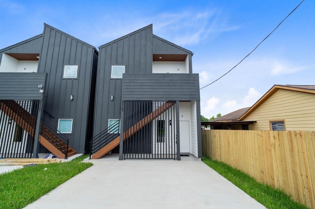 9725 Kerr Street - Photo 32