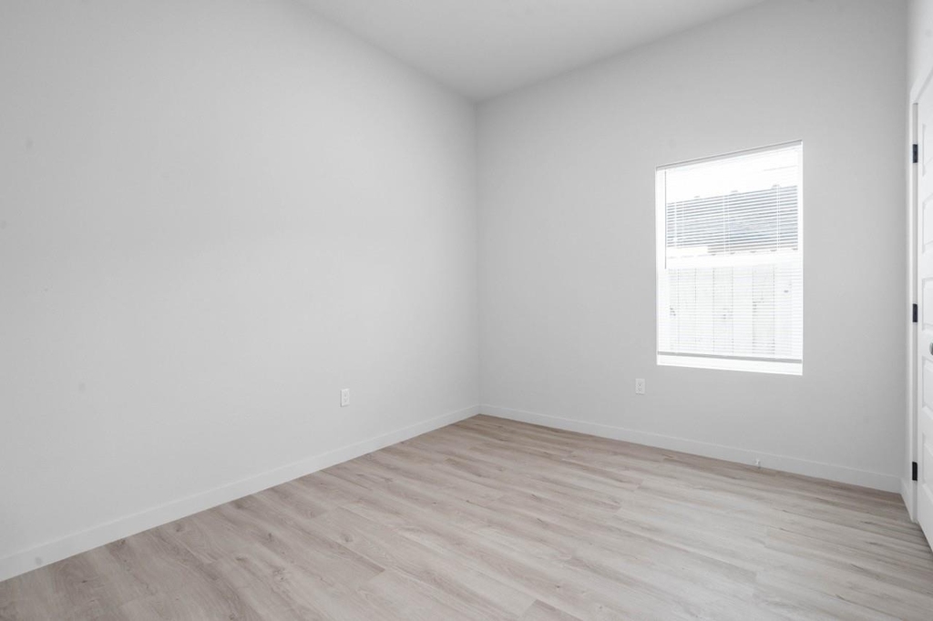 9725 Kerr Street - Photo 30