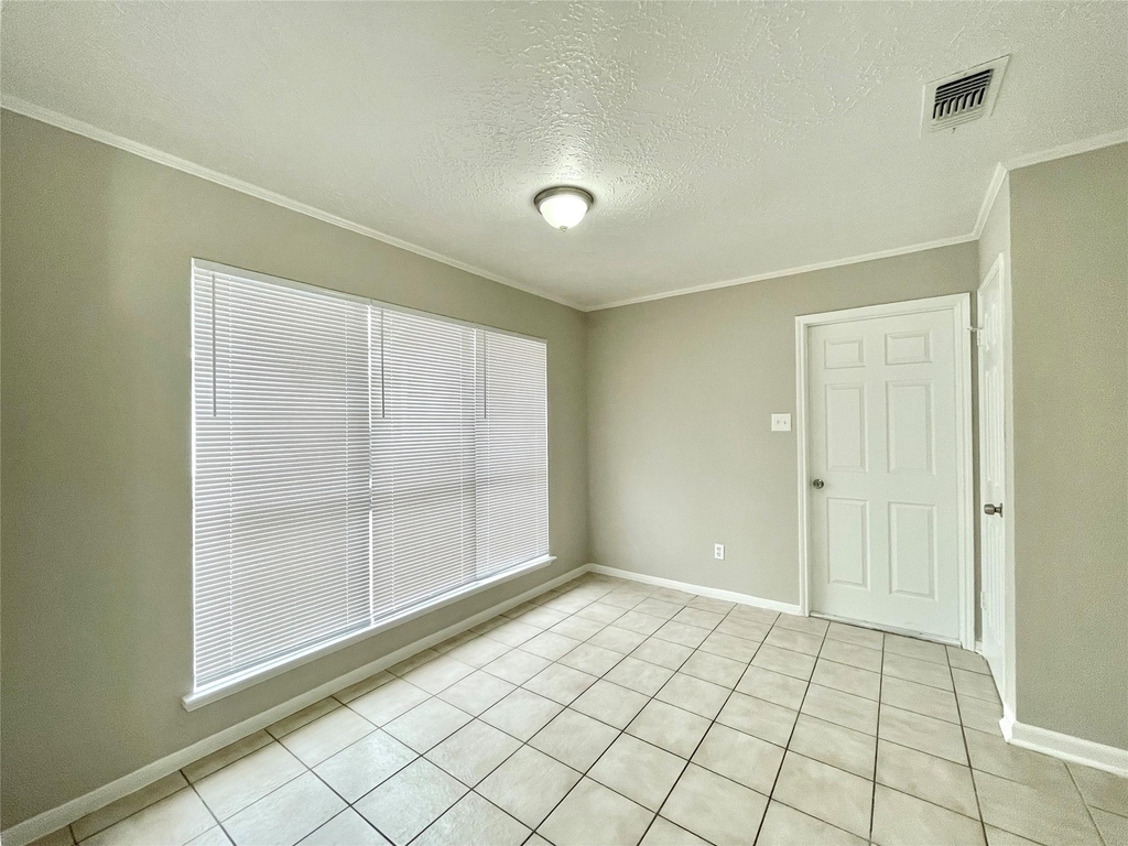 7011 Brockington Drive - Photo 7
