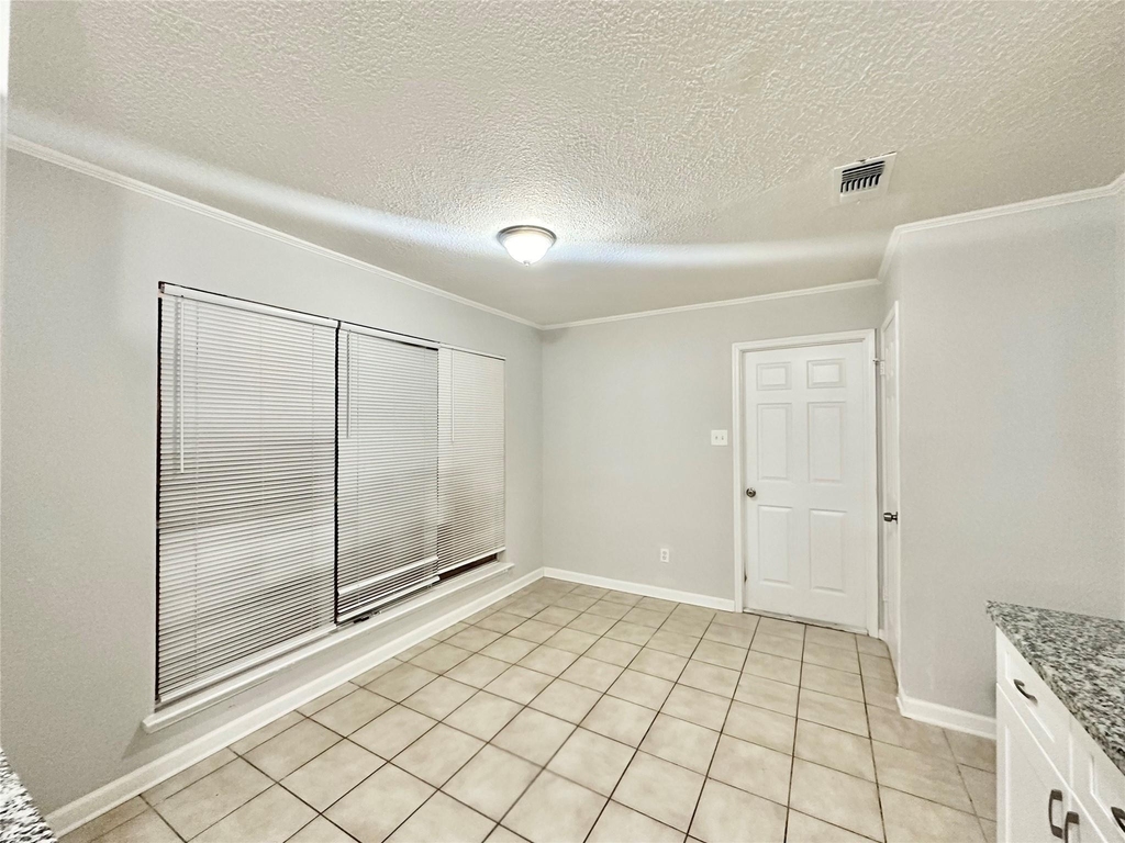 7011 Brockington Drive - Photo 11