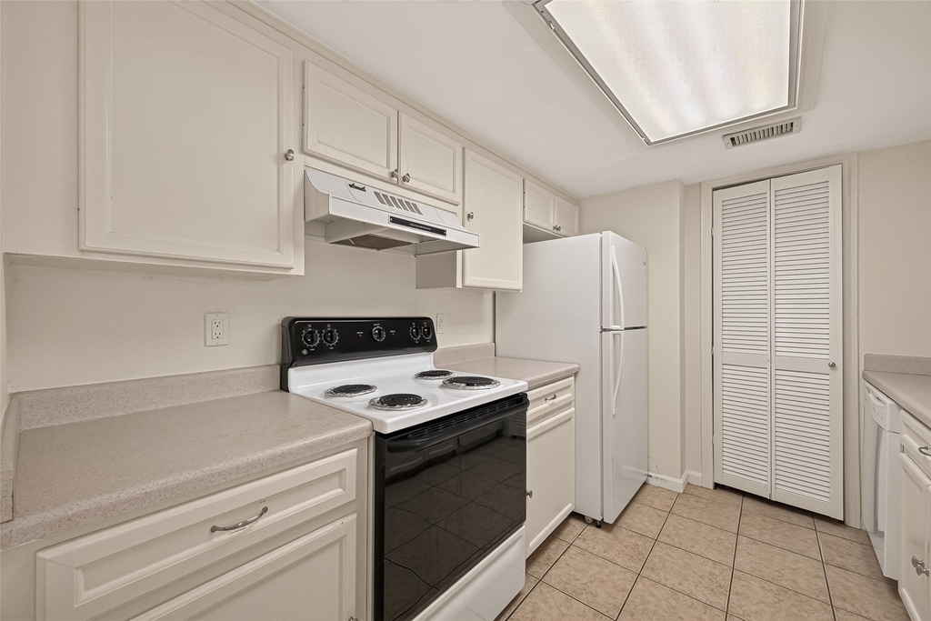 12633 Memorial Drive - Photo 18