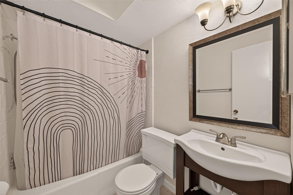 12633 Memorial Drive - Photo 21