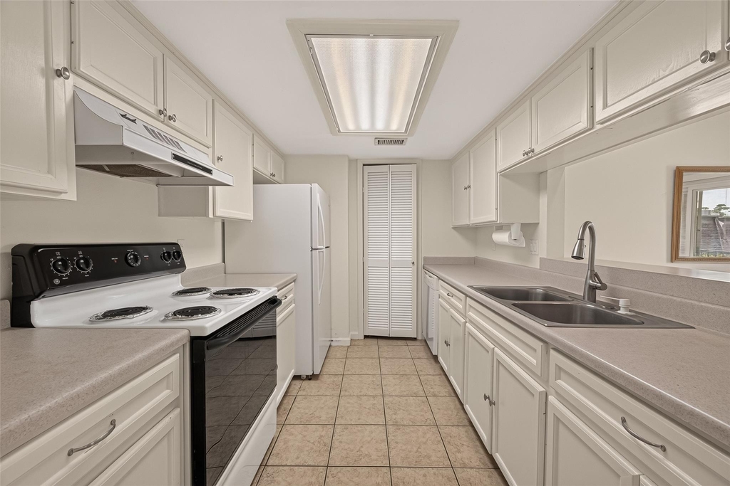 12633 Memorial Drive - Photo 22