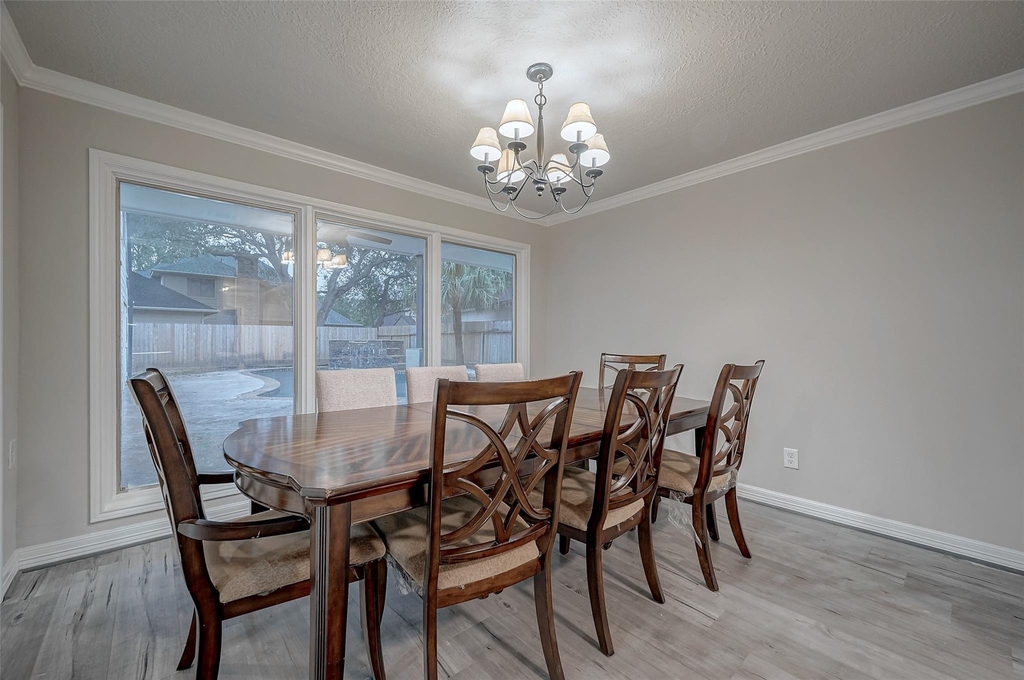 919 Mockingbird Way - Photo 11