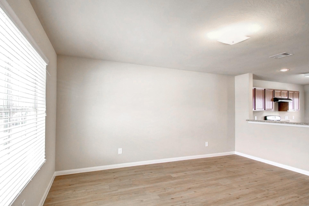 2403 Thorney Court - Photo 4