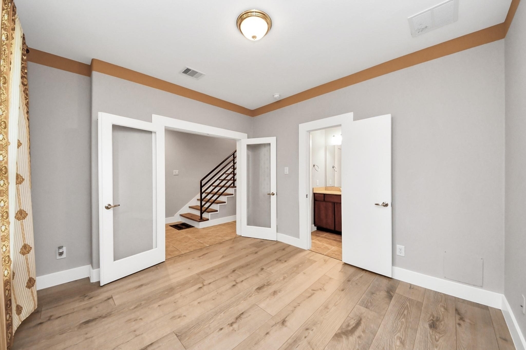 1807 W Webster Street - Photo 10