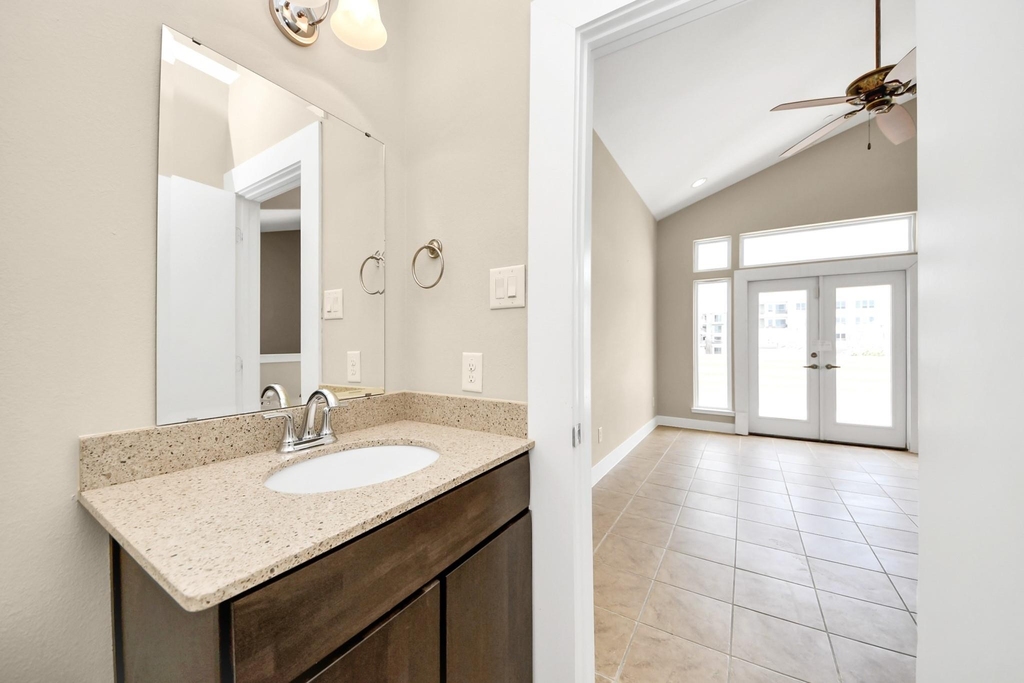 1807 W Webster Street - Photo 31
