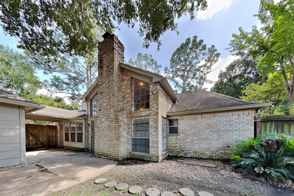 8427 Burwood Park Drive - Photo 17