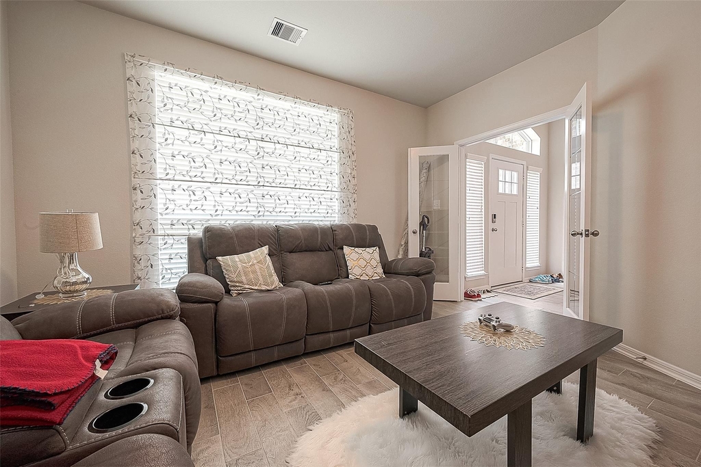 20607 Enrique Drive - Photo 5