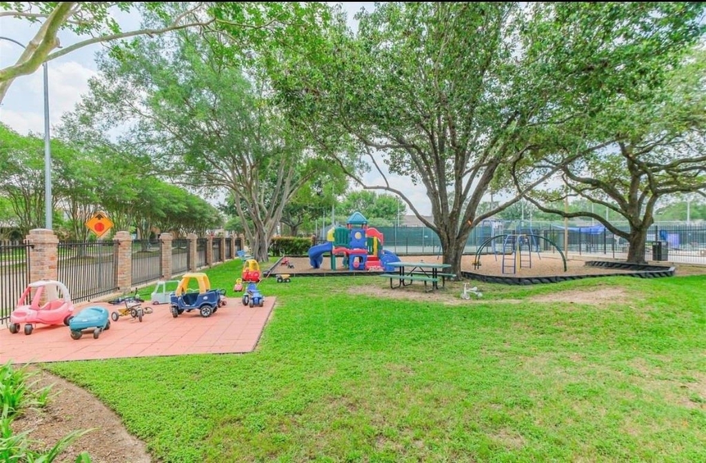 14401 Misty Meadow Ln - Photo 23