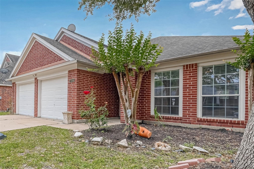 7306 Autumn Aspen Ln - Photo 0