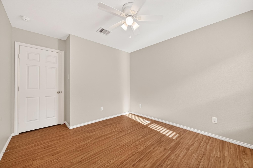 16715 Red Falls Circle - Photo 17