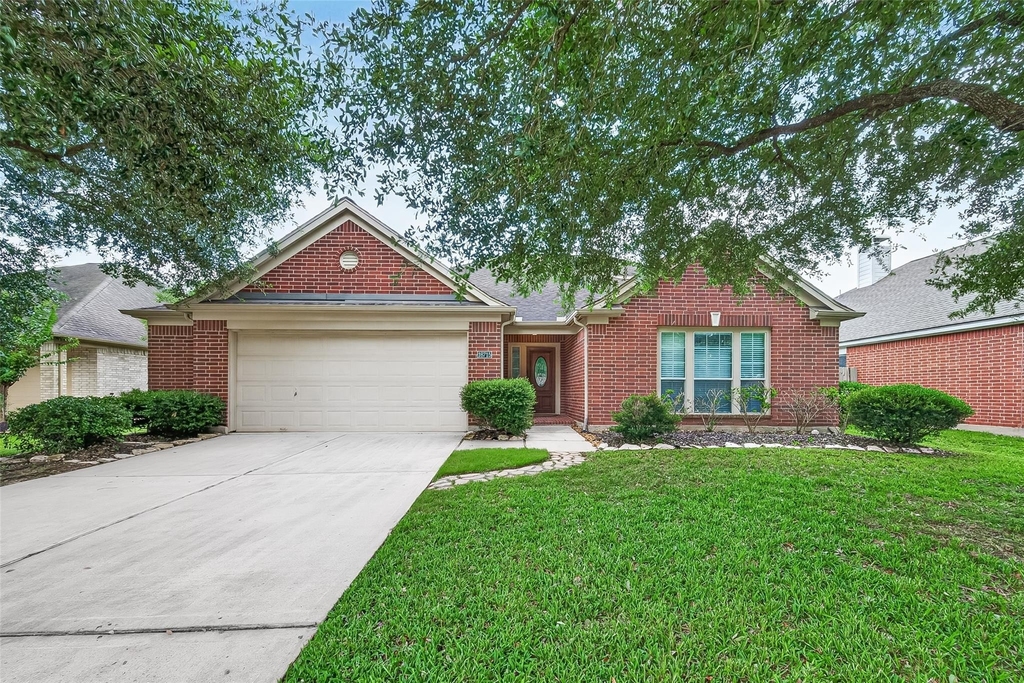 16715 Red Falls Circle - Photo 0