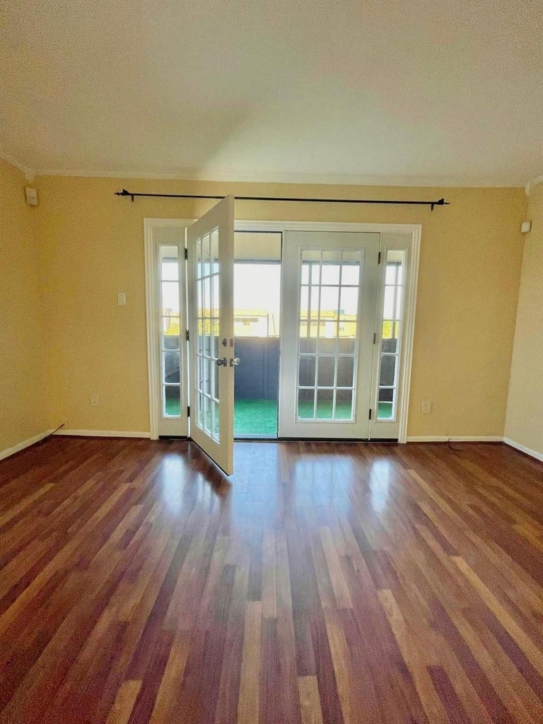 3055 Walnut Bend Lane - Photo 11