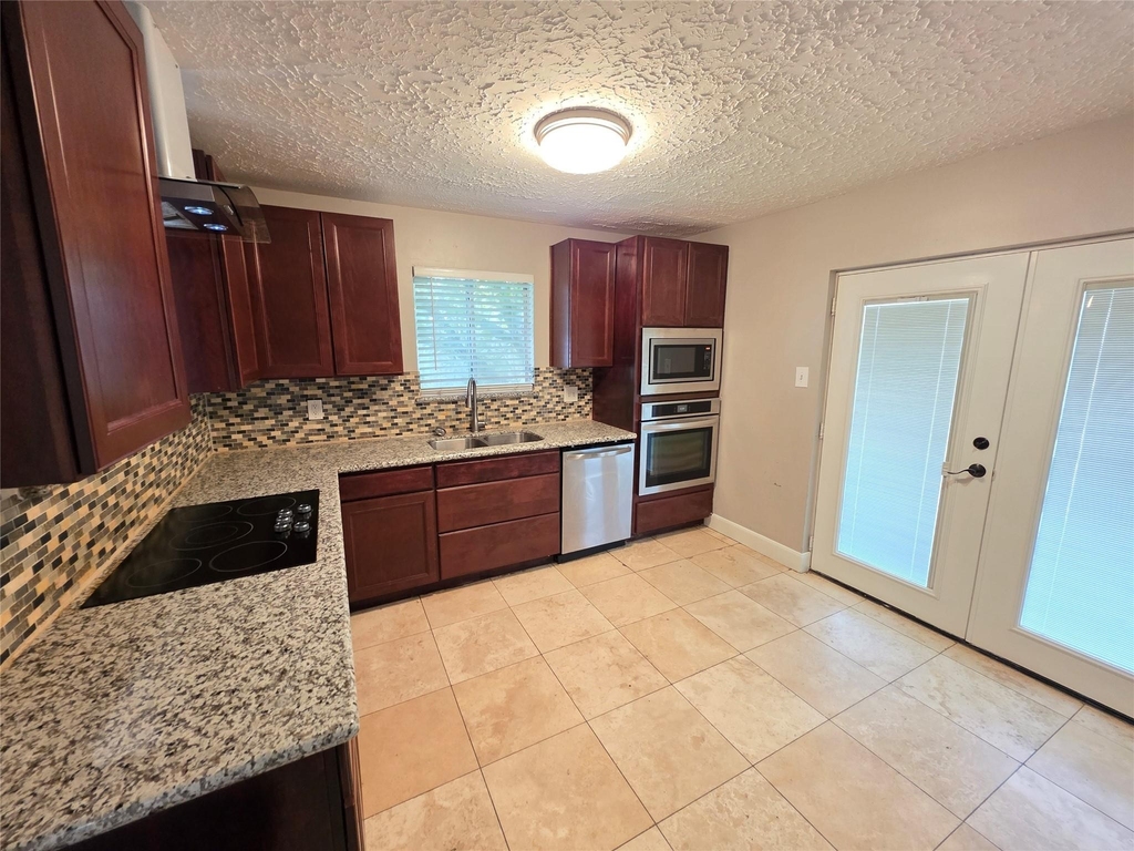 22543 Market Square Lane - Photo 6