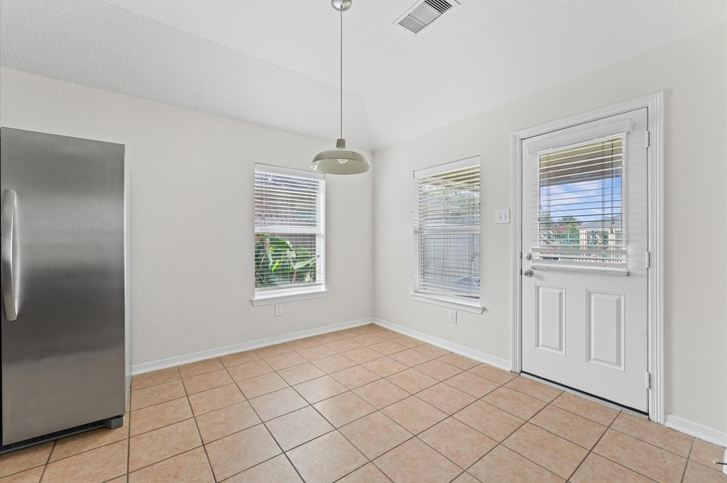 18107 Cypress Mist Court - Photo 7