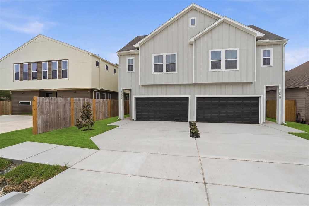 4354 Clover Street - Photo 1