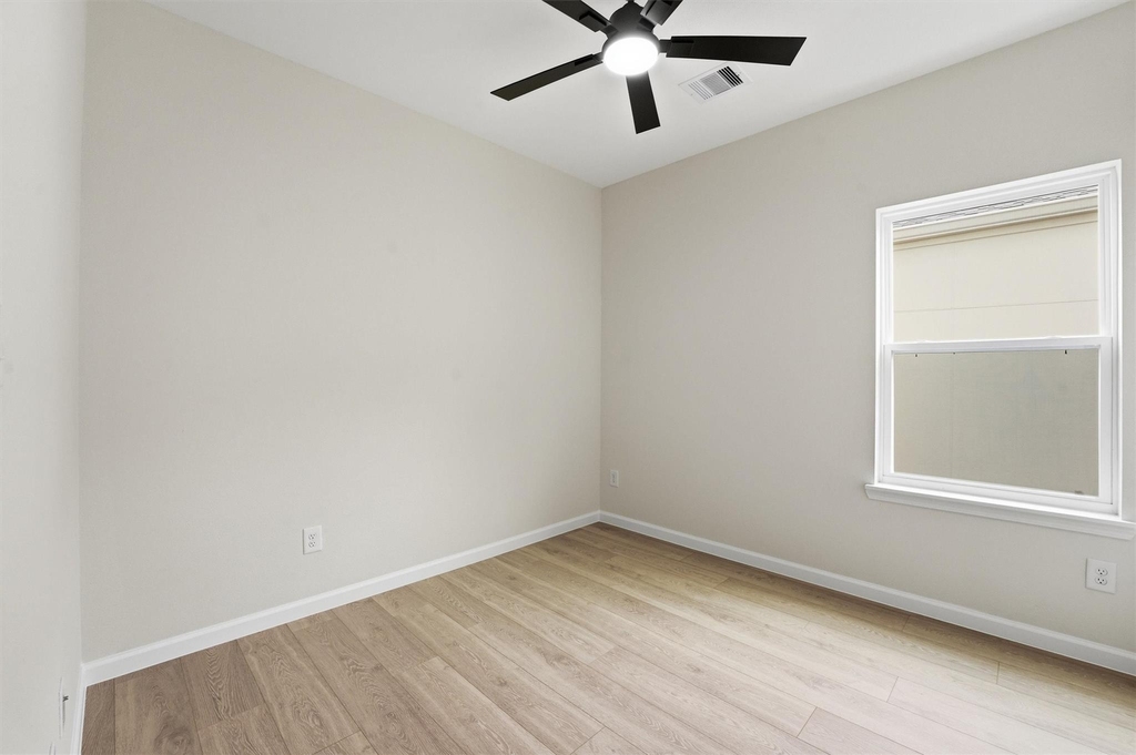 4354 Clover Street - Photo 16