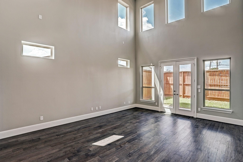 4859 Benning Dr - Photo 13