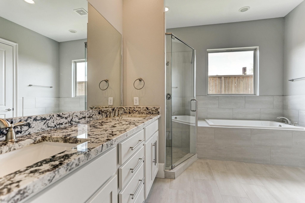 4859 Benning Dr - Photo 17