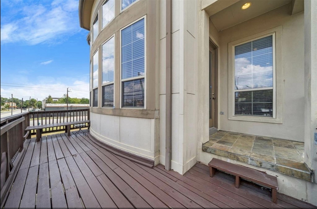 2512 Leeland Street - Photo 5