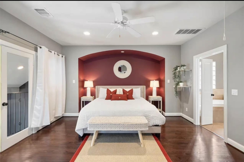 2512 Leeland Street - Photo 2