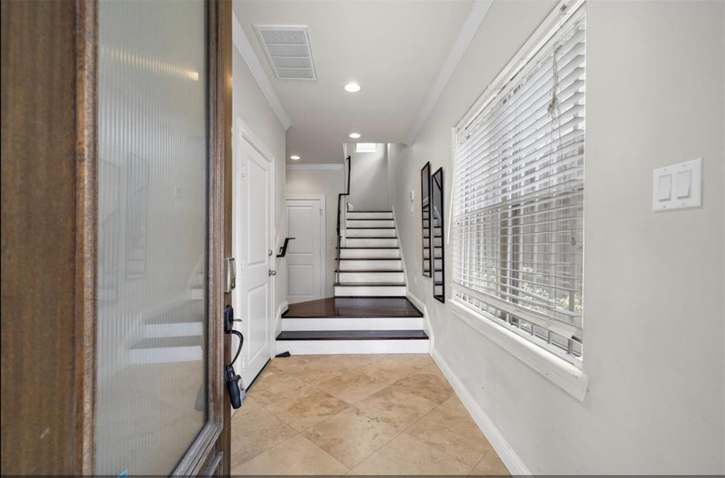 2512 Leeland Street - Photo 6