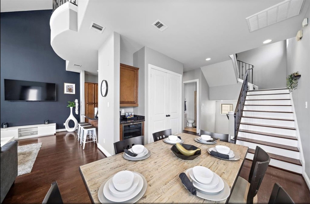 2512 Leeland Street - Photo 15