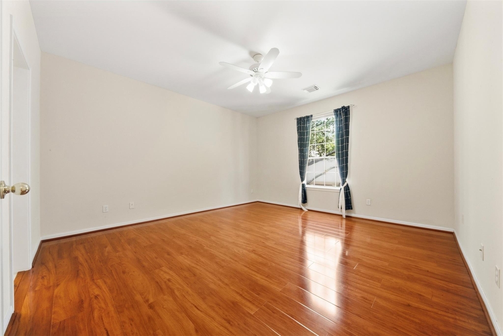 17 Ambleside Crescent Drive - Photo 25