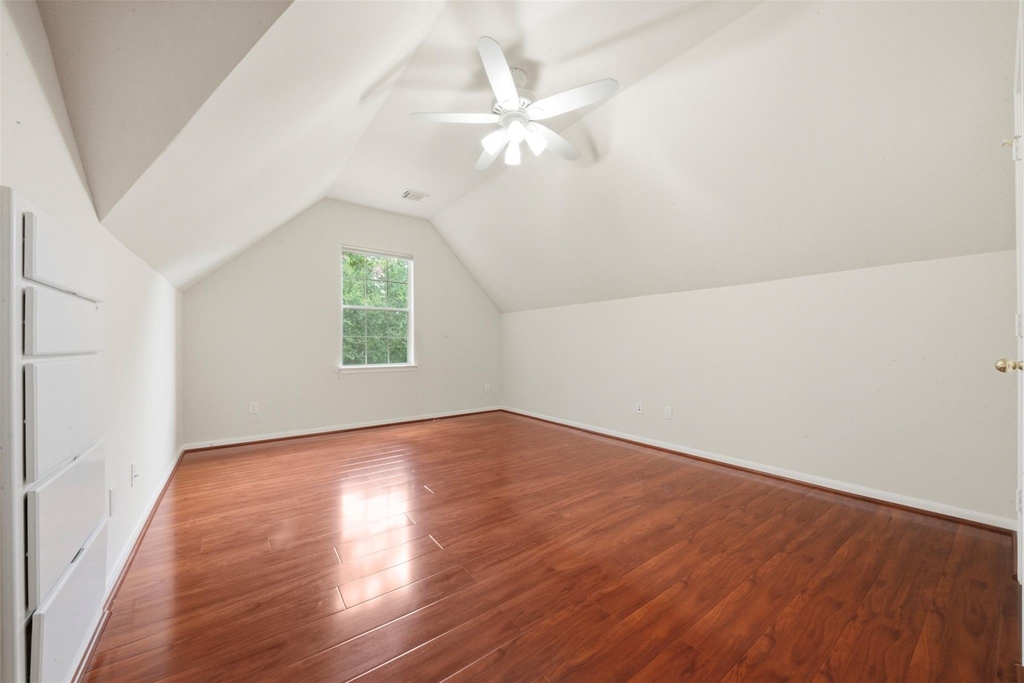 17 Ambleside Crescent Drive - Photo 24
