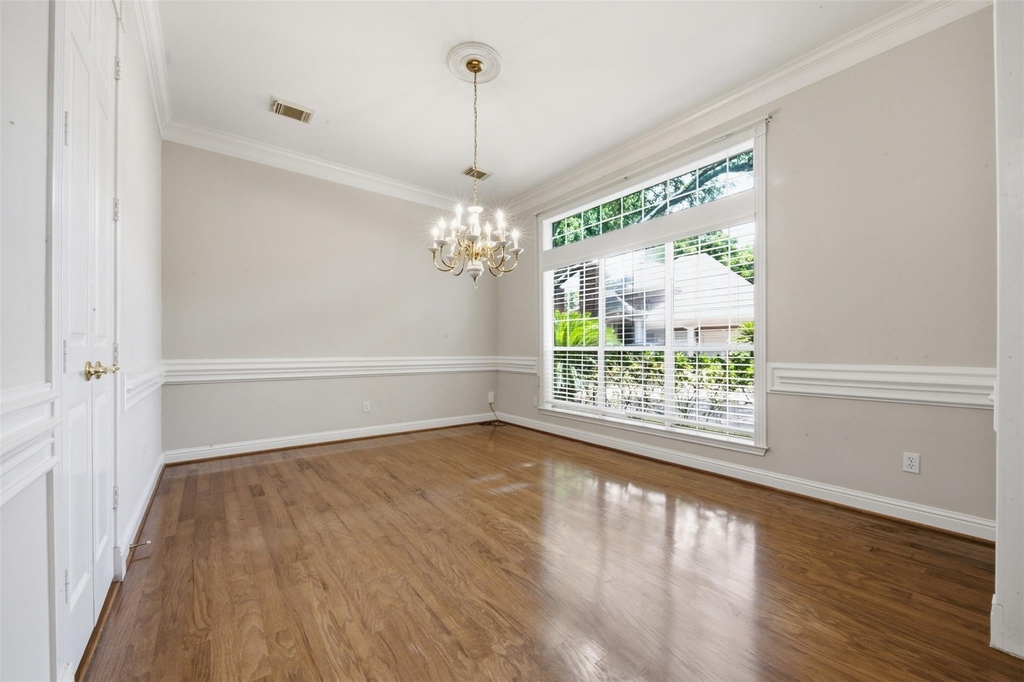 17 Ambleside Crescent Drive - Photo 14