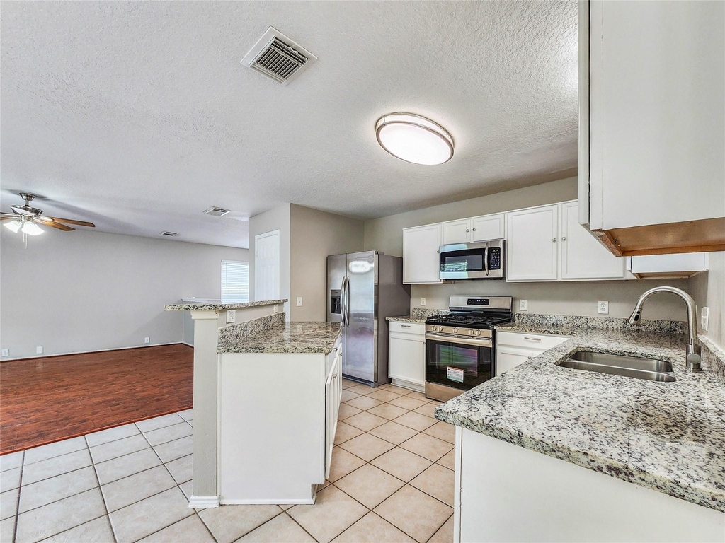 19222 Indian Stone Lane - Photo 6