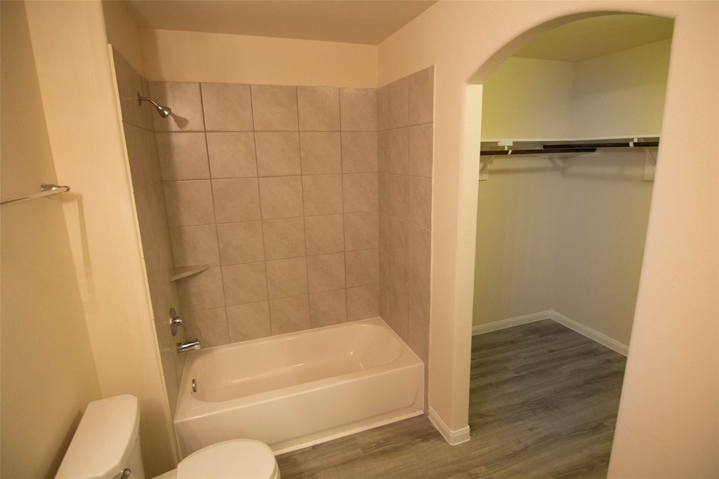 3514 Bluebird Park Lane - Photo 8